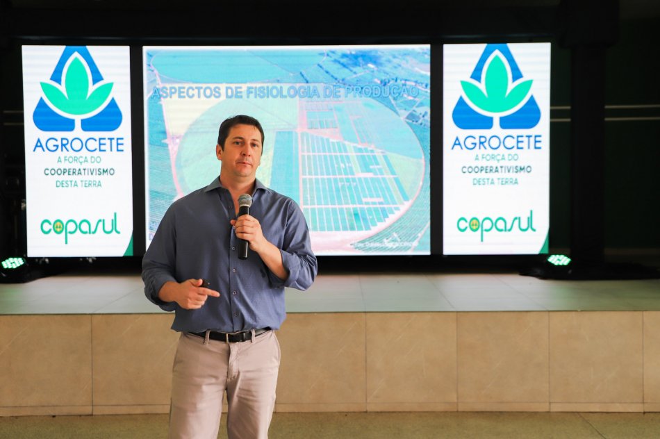 treinamento_fisiologia_de_plantas_agrocete_copasul_evandro_binotto_fagan_unipam_mg_5